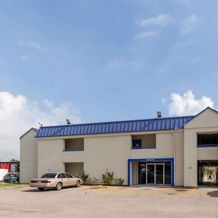 Motel 6-Houston, Tx - East Eksteriør billede