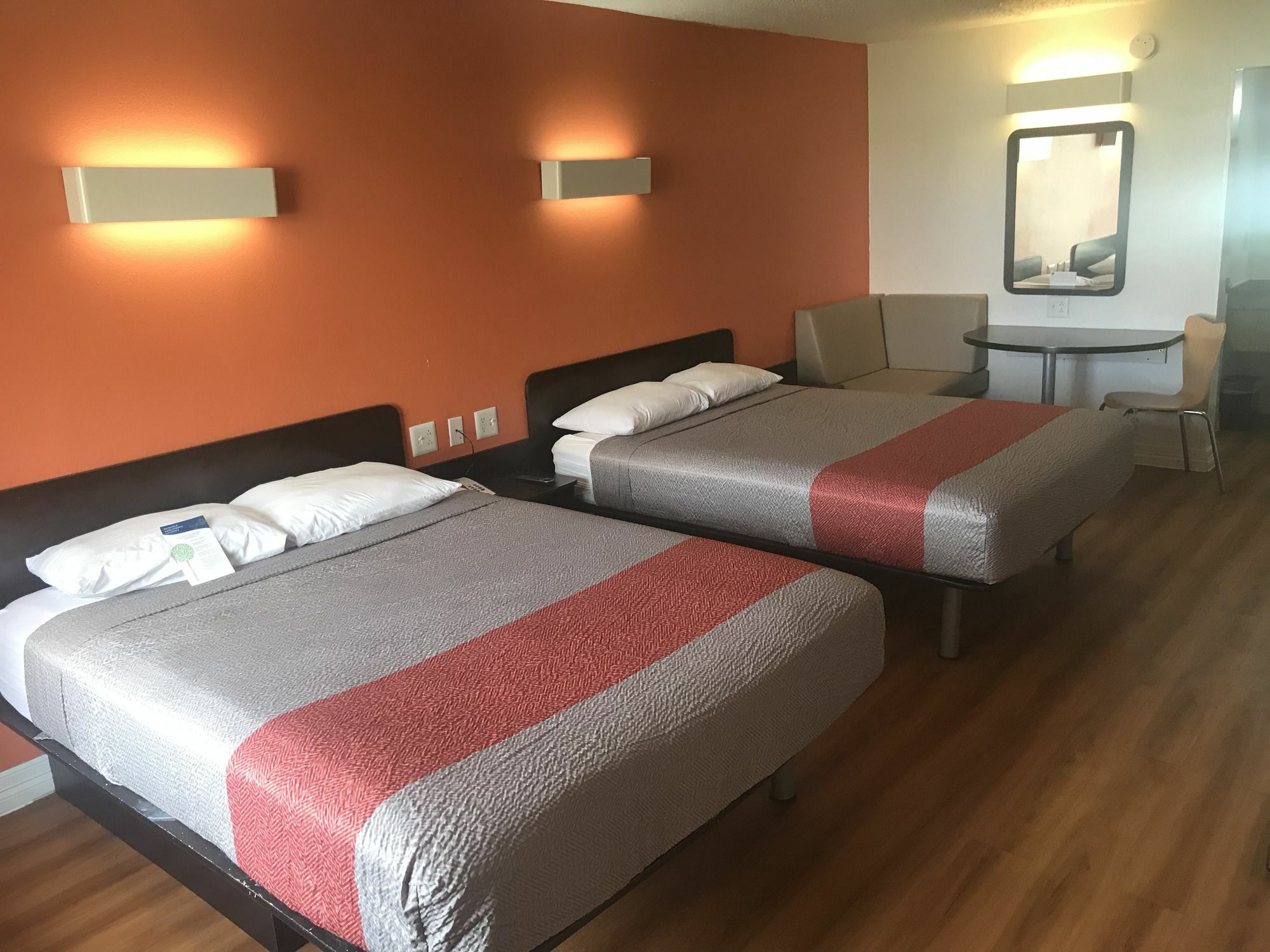 Motel 6-Houston, Tx - East Eksteriør billede